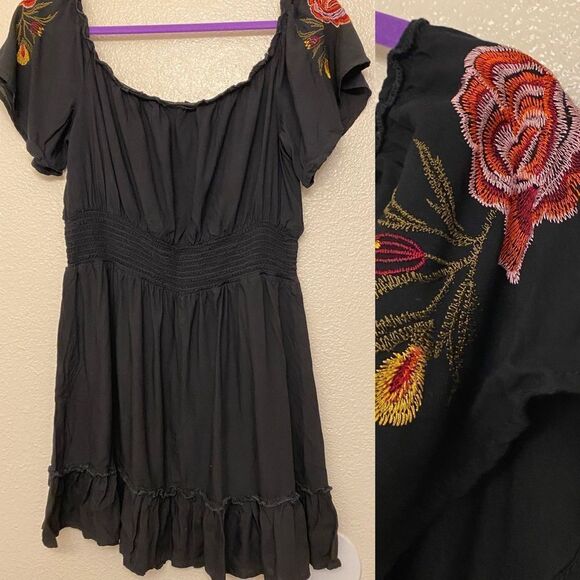 Feathers black embroidered Floral Off The Shoulder boho ruffle rayon dress L - Picture 1 of 13